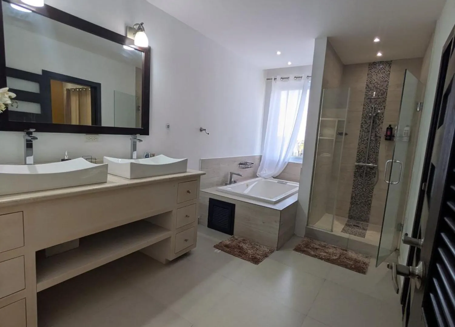 Azalia Palms New Oceanview Villa مونتيغو باي