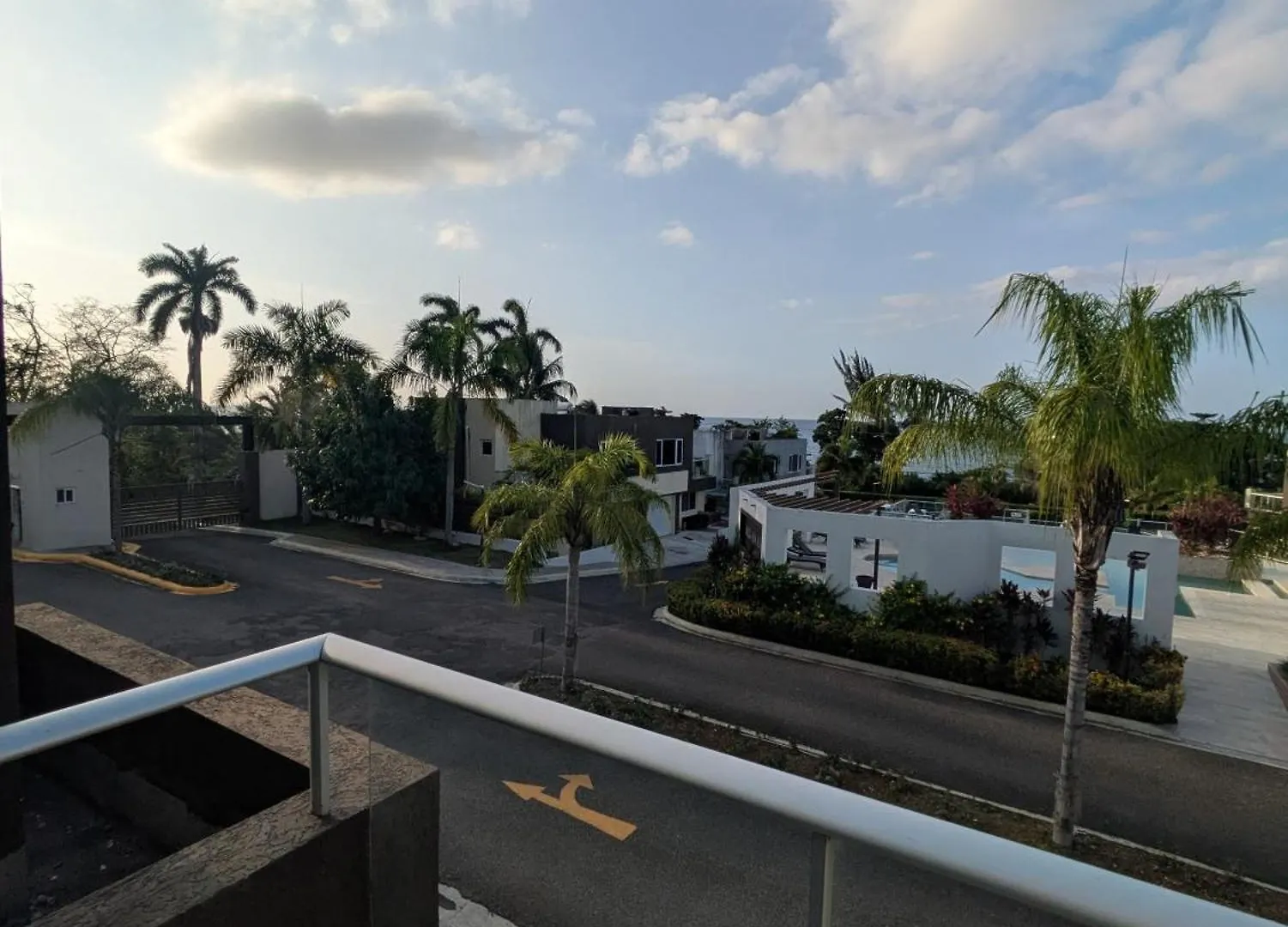 Azalia Palms New Oceanview Villa مونتيغو باي
